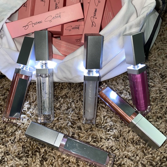 ( 4 ) Lipgloss W/LED light and mirror - Picture 2 of 12